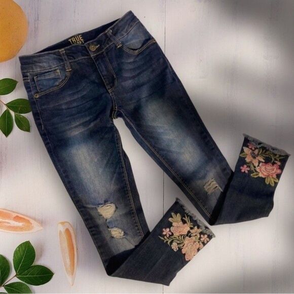True Craft Dark Denim Distressed Jean Embroidered Ankle Jeans - Size 12 Girls - Picture 3 of 5